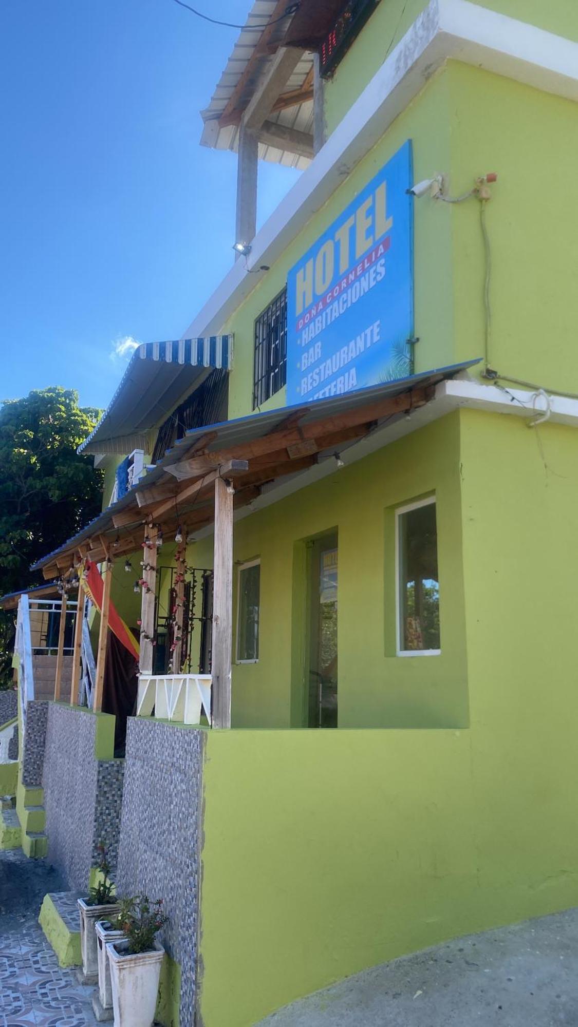 Dona Cornelia Hotel Los Patos Buitenkant foto