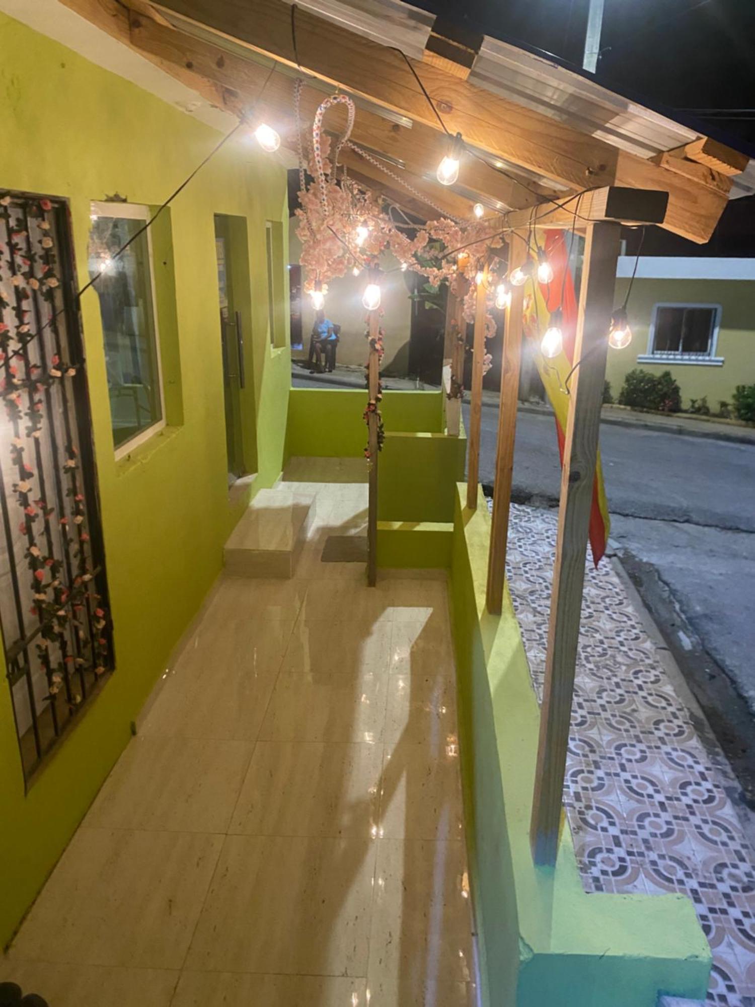 Dona Cornelia Hotel Los Patos Buitenkant foto