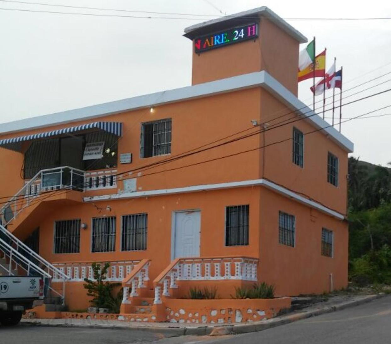 Dona Cornelia Hotel Los Patos Buitenkant foto